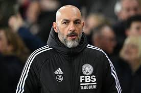 针对人工草皮的战术调整深度解读-星空体育