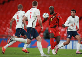 战术变化与球队取舍-星空体育