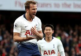 门将杰米·琼斯的奖牌与关注的暖心抽奖-星空体育