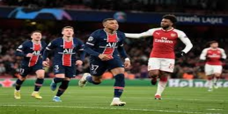 星空体育战术解析—为何伯克成为普雷斯顿前场核心？-星空体育